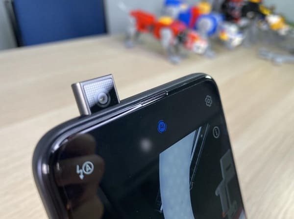 Review điện thoại Huawei Y9s, có camera trước cơ động